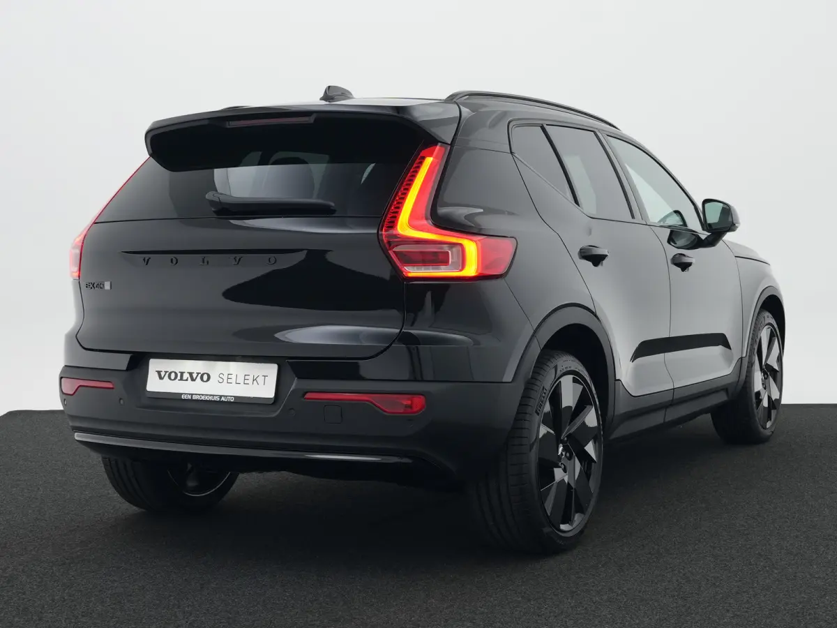 Single Extended Plus Black Edition Europa 82 kWh | Panoramadak | Harman/Kardon | Elek stoelen | Camera | Adaptive Cruise | BLIS