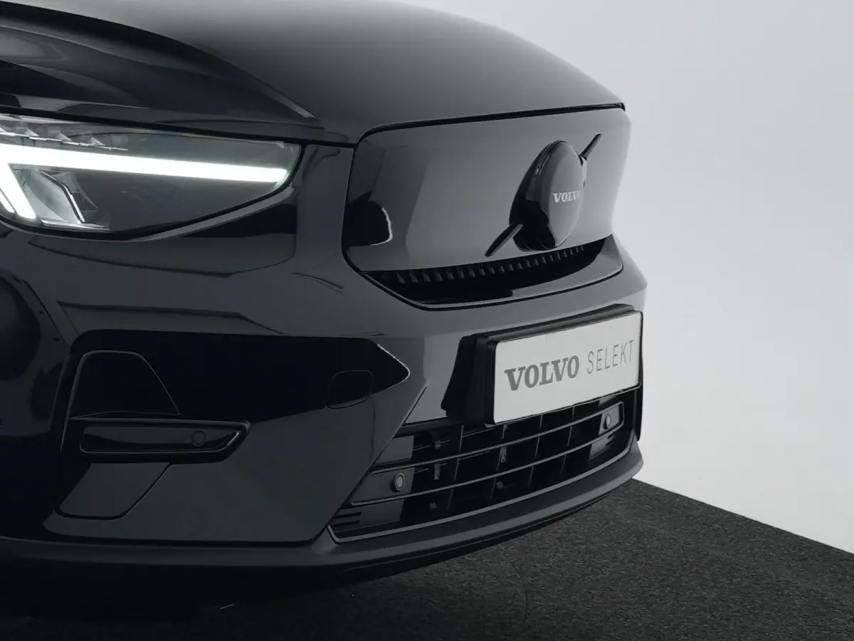 Single Extended Plus Black Edition Europa 82 kWh | Panoramadak | Harman/Kardon | Elek stoelen | Camera | Adaptive Cruise | BLIS