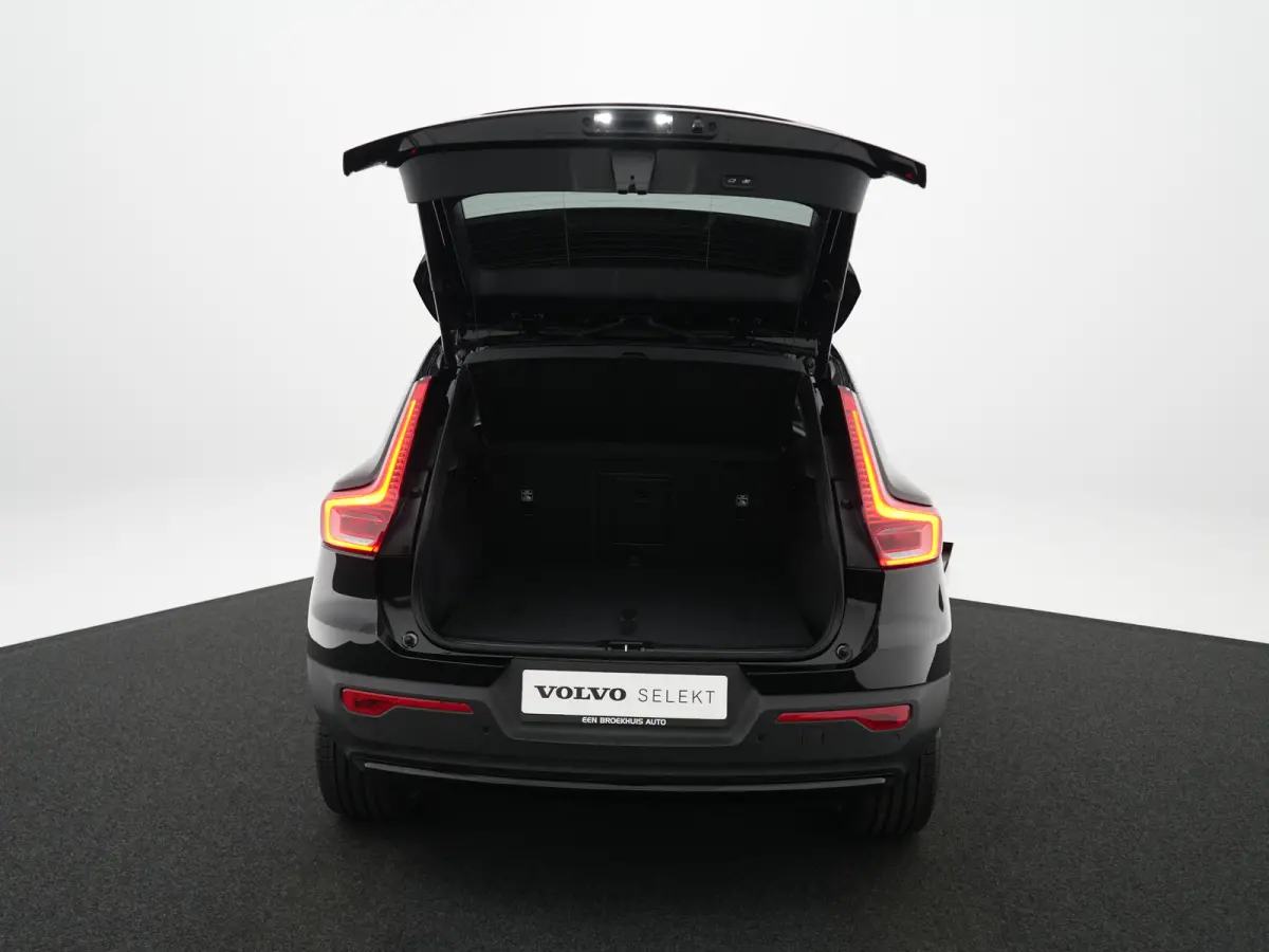 Single Extended Plus Black Edition Europa 82 kWh | Panoramadak | Harman/Kardon | Elek stoelen | Camera | Adaptive Cruise | BLIS