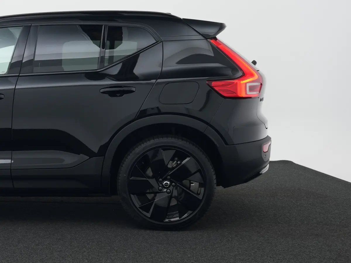 Single Extended Plus Black Edition Europa 82 kWh | Panoramadak | Harman/Kardon | Elek stoelen | Camera | Adaptive Cruise | BLIS