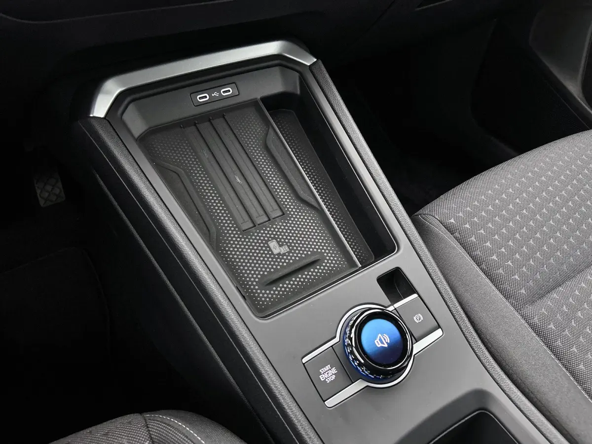 1.5 eTsi Limited Edition 116 PK | Automaat | Camera | Adaptive Cruise Control | Side Assist | Keyless Start | Parkeersensoren | LED | Apple Carplay | Android Auto | Digital Cockpit |
