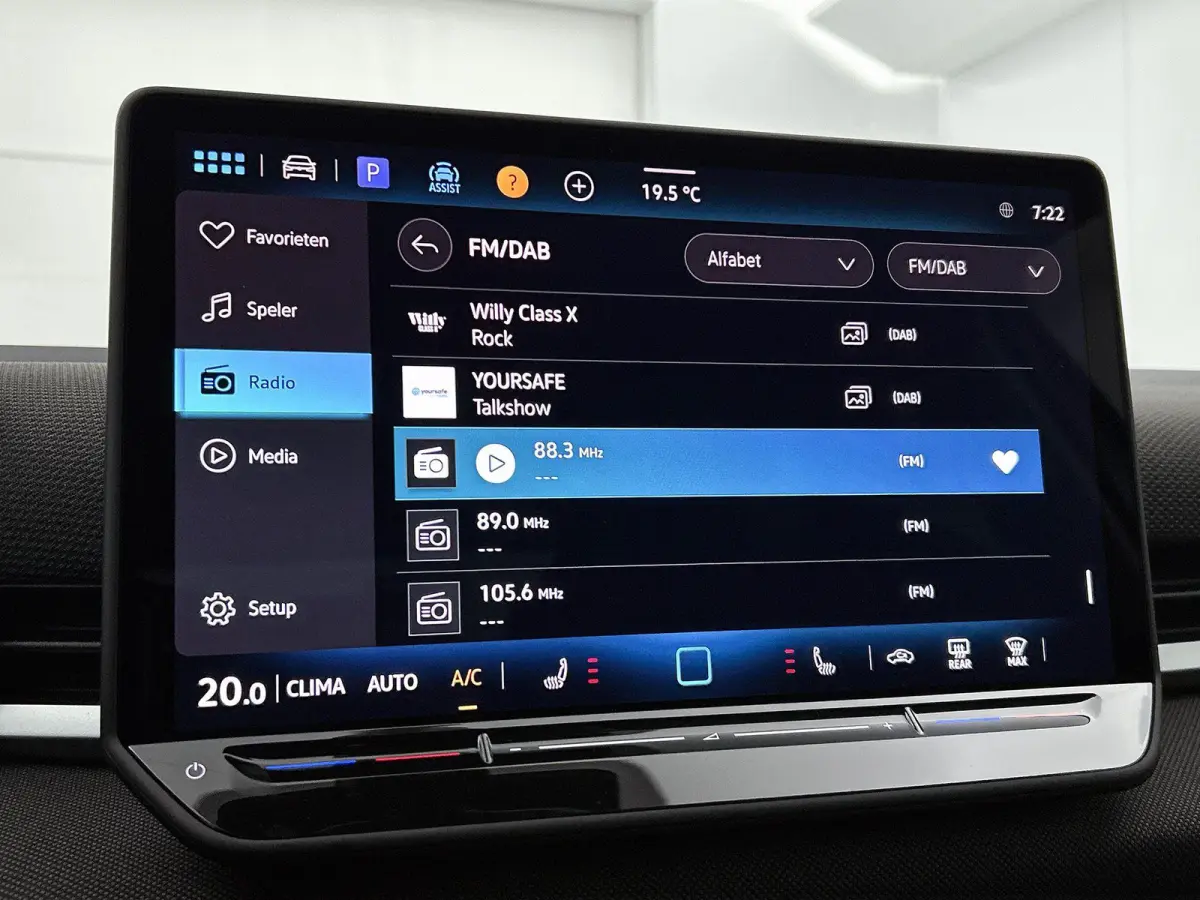 1.5 eTsi Limited Edition 116 PK | Automaat | Camera | Adaptive Cruise Control | Side Assist | Keyless Start | Parkeersensoren | LED | Apple Carplay | Android Auto | Digital Cockpit |