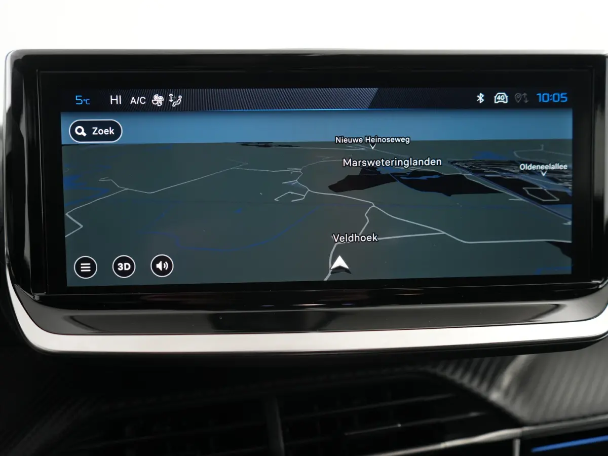 GT | Armsteunen op de voorportieren bekleed met kunstleder met groen sierstiksel (GT-Line) | Climate Control | Dashboard en deurpanelen in kunststof met carboneffect