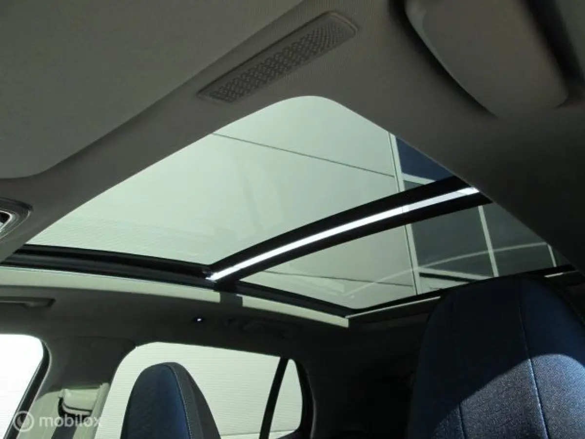 1.5 Plug-in Hybrid *360* Camera* Pano/dak/Apple/ Carplay