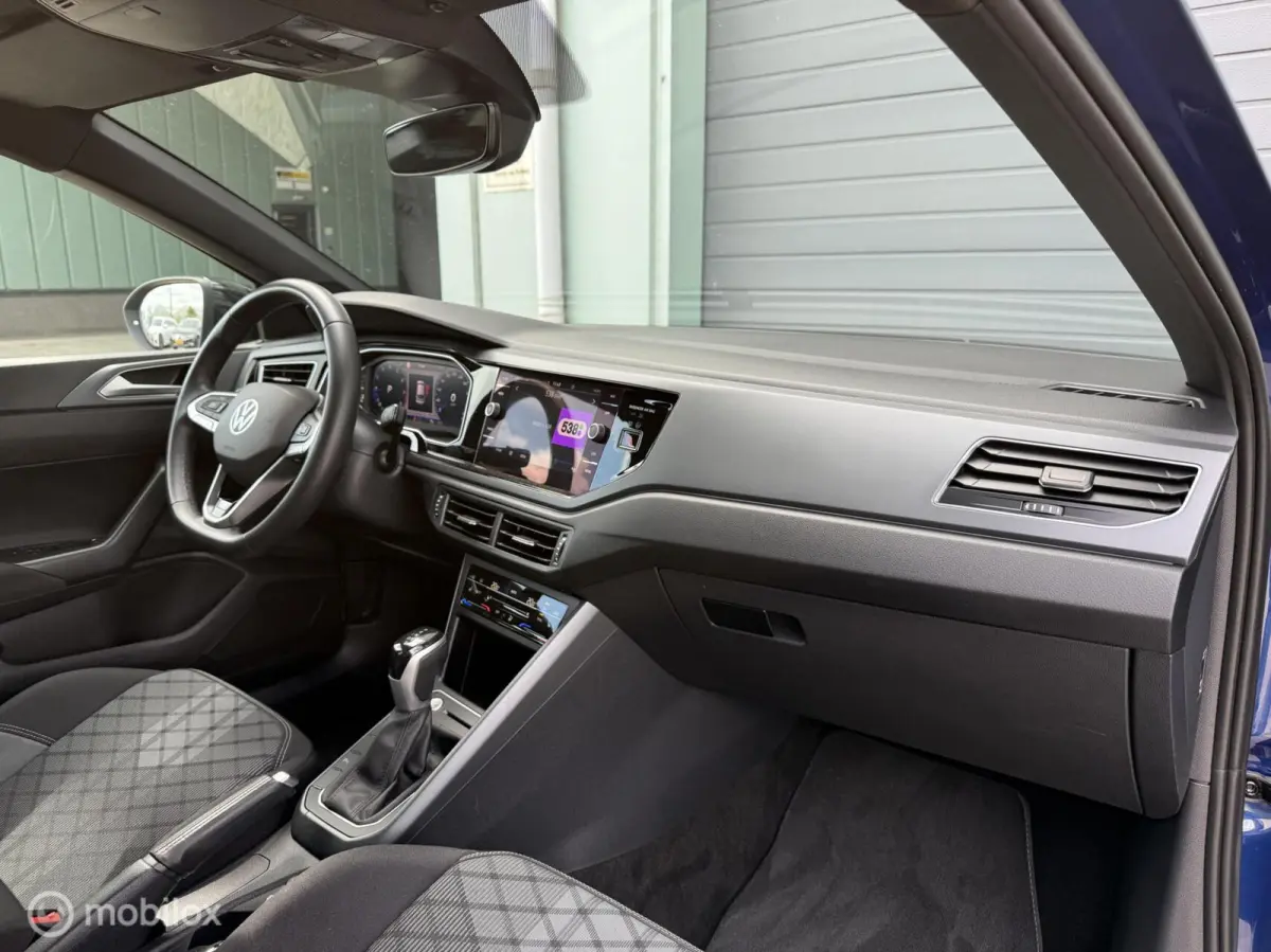 1.0 TSI R-Line Business / CarPlay / Camera