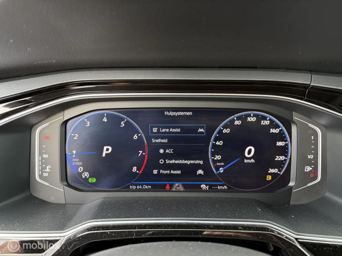 1.0 TSI R-Line Business / CarPlay / Camera