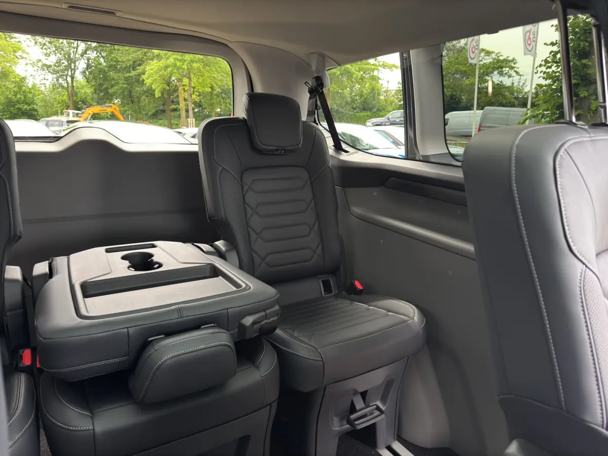Tourneo 340 2.5 PHEV L2H1 Titanium X | Elek. Deuren | AGR | Trekhaak | Pano | B&O Audio