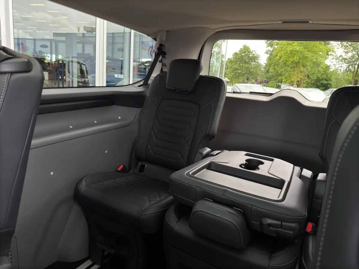 Tourneo 340 2.5 PHEV L2H1 Titanium X | Elek. Deuren | AGR | Trekhaak | Pano | B&O Audio