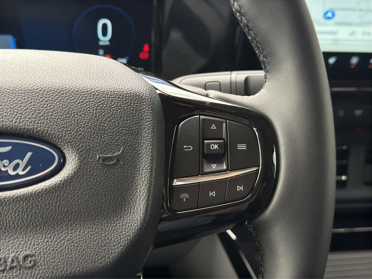Tourneo 340 2.5 PHEV L2H1 Titanium X | Elek. Deuren | AGR | Trekhaak | Pano | B&O Audio