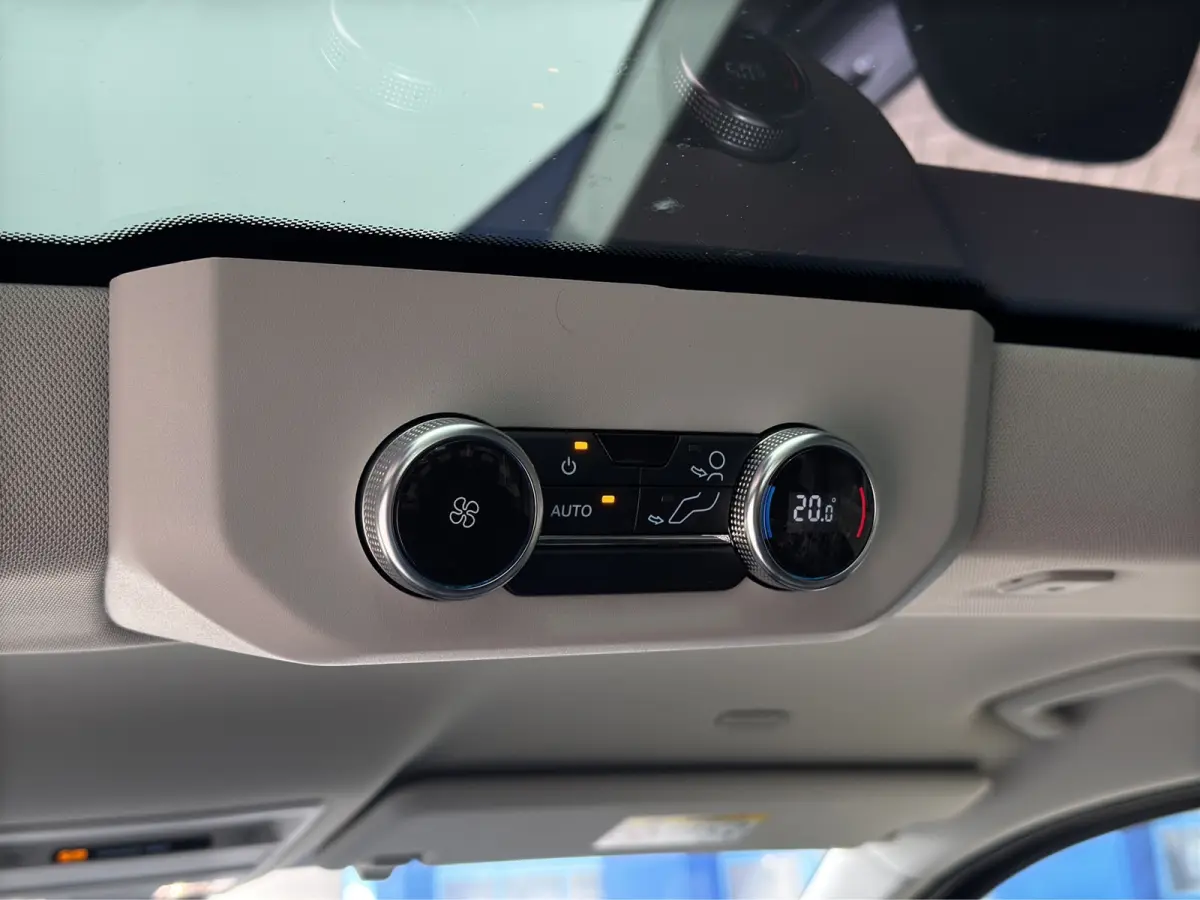 Tourneo 340 2.5 PHEV L2H1 Titanium X | Elek. Deuren | AGR | Trekhaak | Pano | B&O Audio
