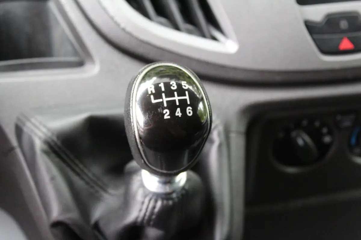 350 2.0 TDCI L2H2 Trend 131PK | Airco | Cruise Control | Navigatie | Camera | Inbouw