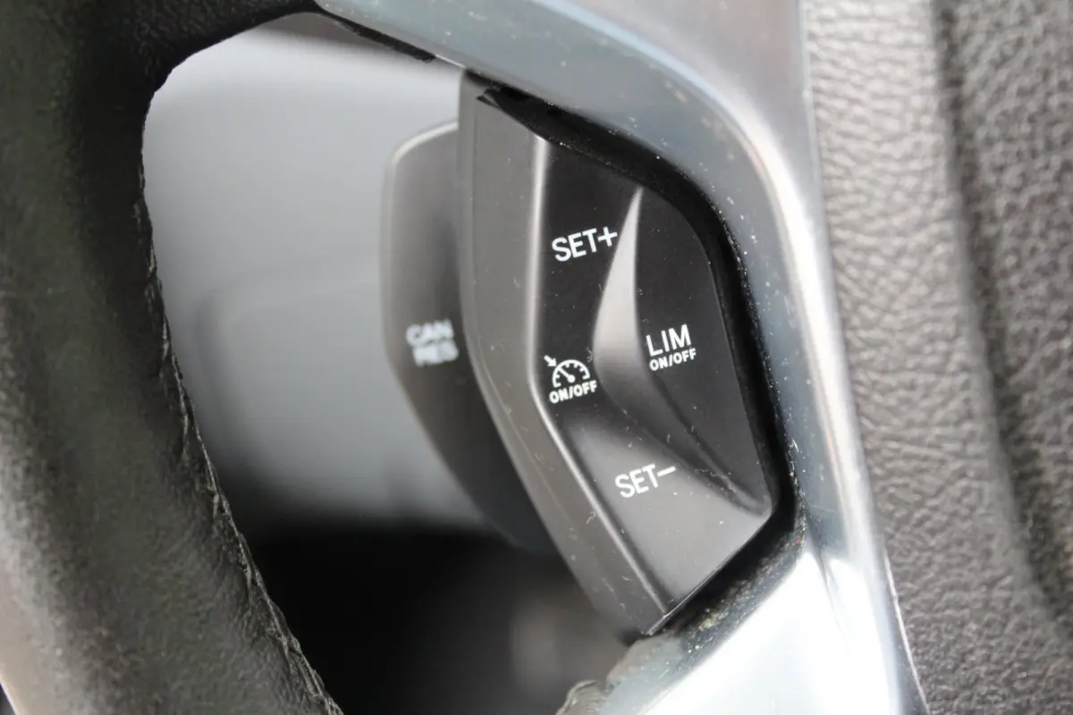 350 2.0 TDCI L2H2 Trend 131PK | Airco | Cruise Control | Navigatie | Camera | Inbouw