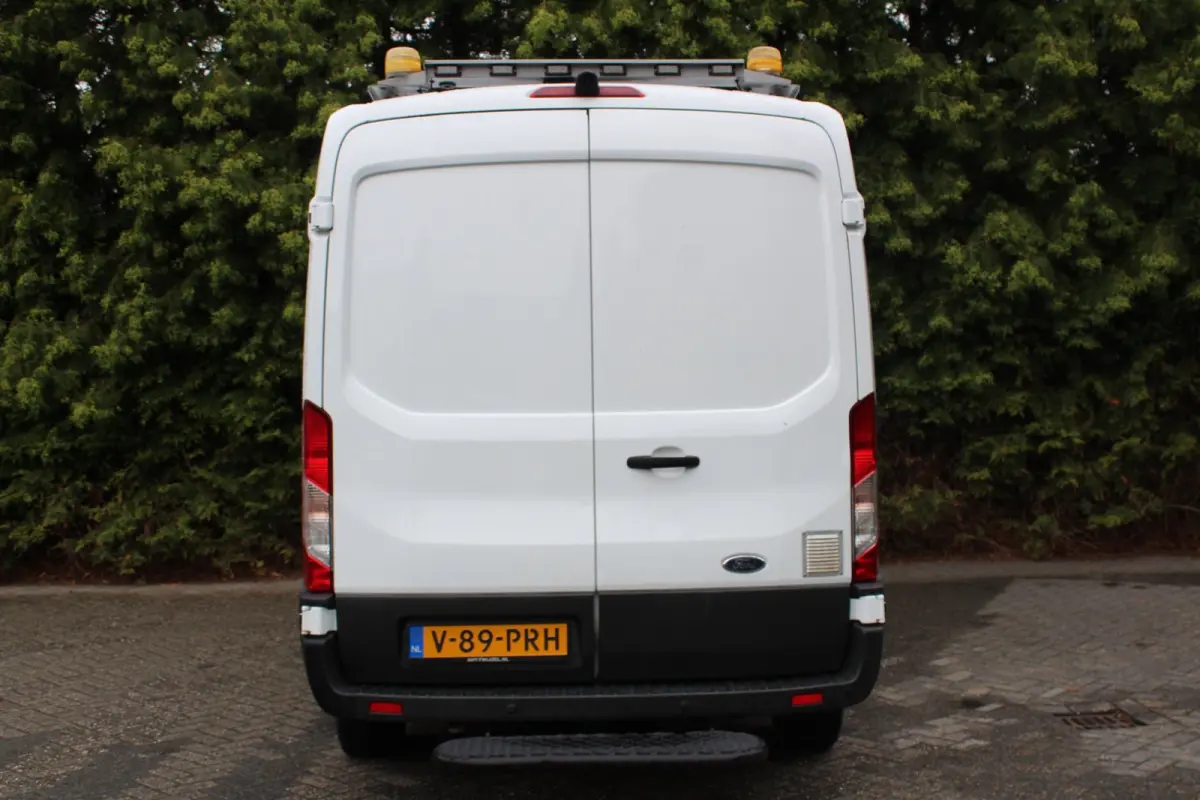 350 2.0 TDCI L2H2 Trend 131PK | Airco | Cruise Control | Navigatie | Camera | Inbouw