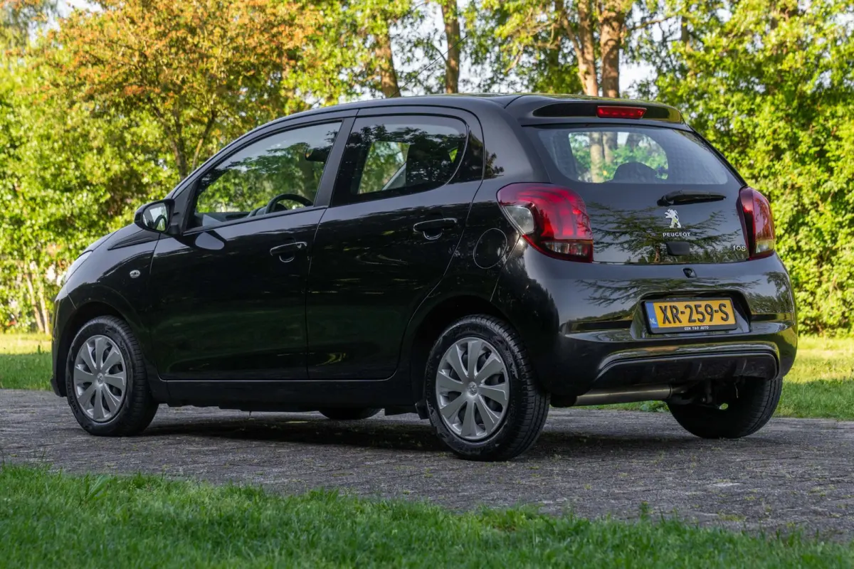 1.0 e-VTi Active 1e Eig. 28.600 km +NAP NL-auto