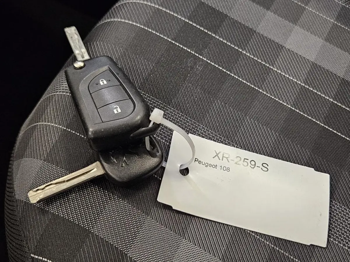 1.0 e-VTi Active 1e Eig. 28.600 km +NAP NL-auto