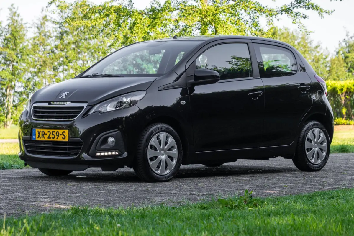 1.0 e-VTi Active 1e Eig. 28.600 km +NAP NL-auto