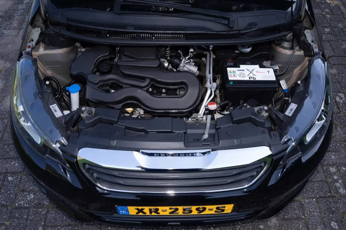 1.0 e-VTi Active 1e Eig. 28.600 km +NAP NL-auto