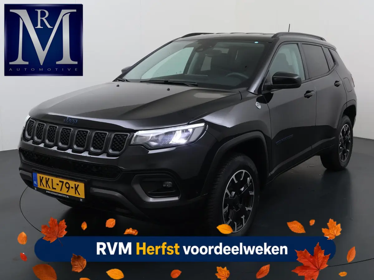 4xe 240 Plug-in Hybrid Trailhawk VAN: 31.900,- VOOR: 26.877,- UW HERFSTVOORDEEL: 5.023,-  1.3 Plug-In Hybrid | 4WD PHEV | ADAPTIVE CRUISE CONTROL | ACHTERUIT RIJ CAMERA | 20.000KM |