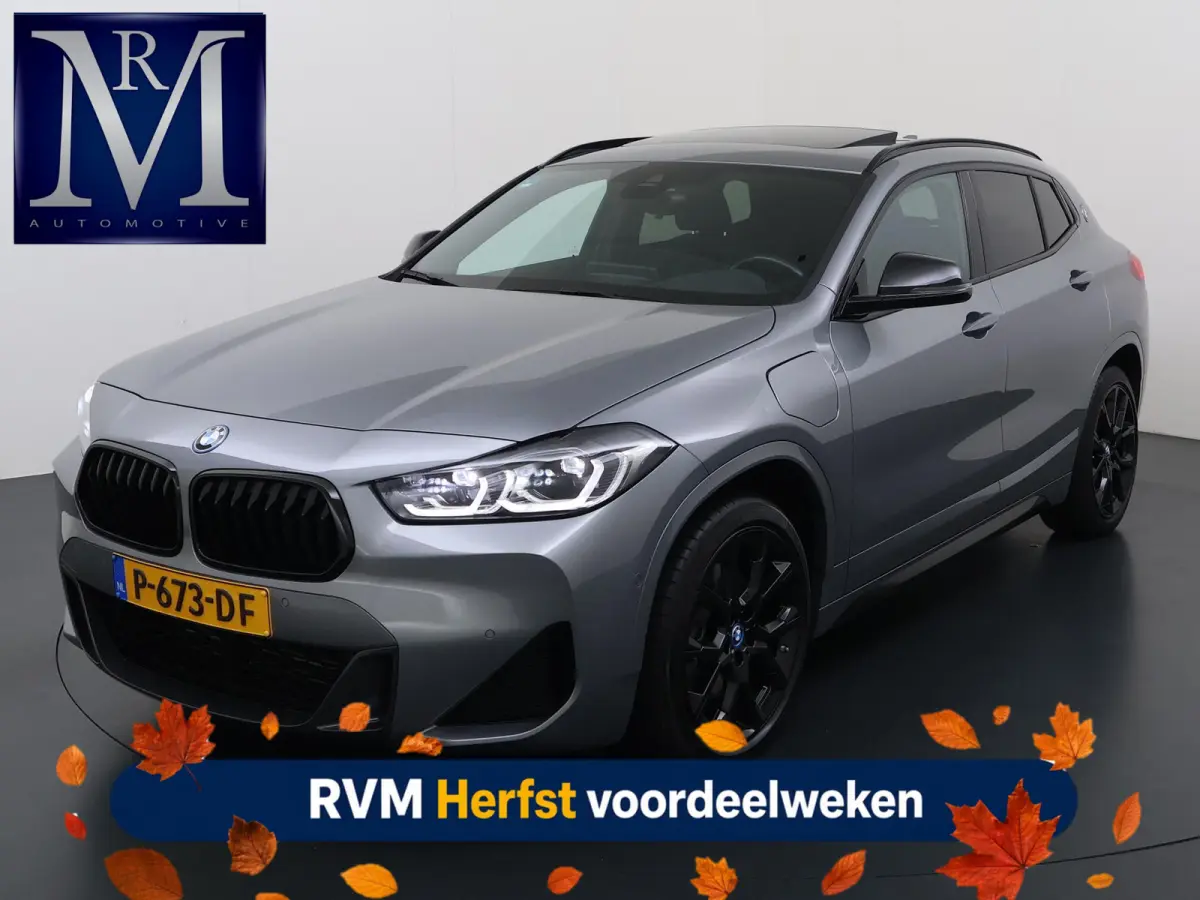 xDrive25e M SPORT Business Edition Plus VAN: 30.900,- VOOR: 27.330,- UW HERFSTVOORDEEL: 3.570,-  BOMVOL | PHEV| PANO| NAP| STOEL + STUURVERWARMING| COMFORT ACCESS| ELEK. ACHTERKLEP| AFNEEMBA