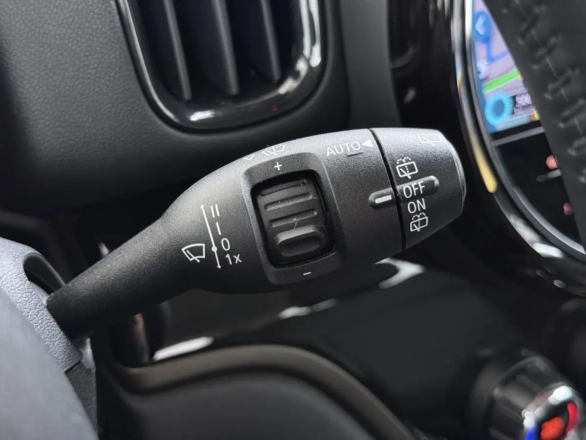 1.5 Cooper ALL4 VAN:26.900,- VOOR:23.330,- UW HERFSTVOORDEEL:3.570,- RIJKLAARPRIJS INC. 12 MND BOVAG GARANTIE | SPORTSTOELEN | AFN. TREKHAAK | 4X4 | STOELVERWARMING|