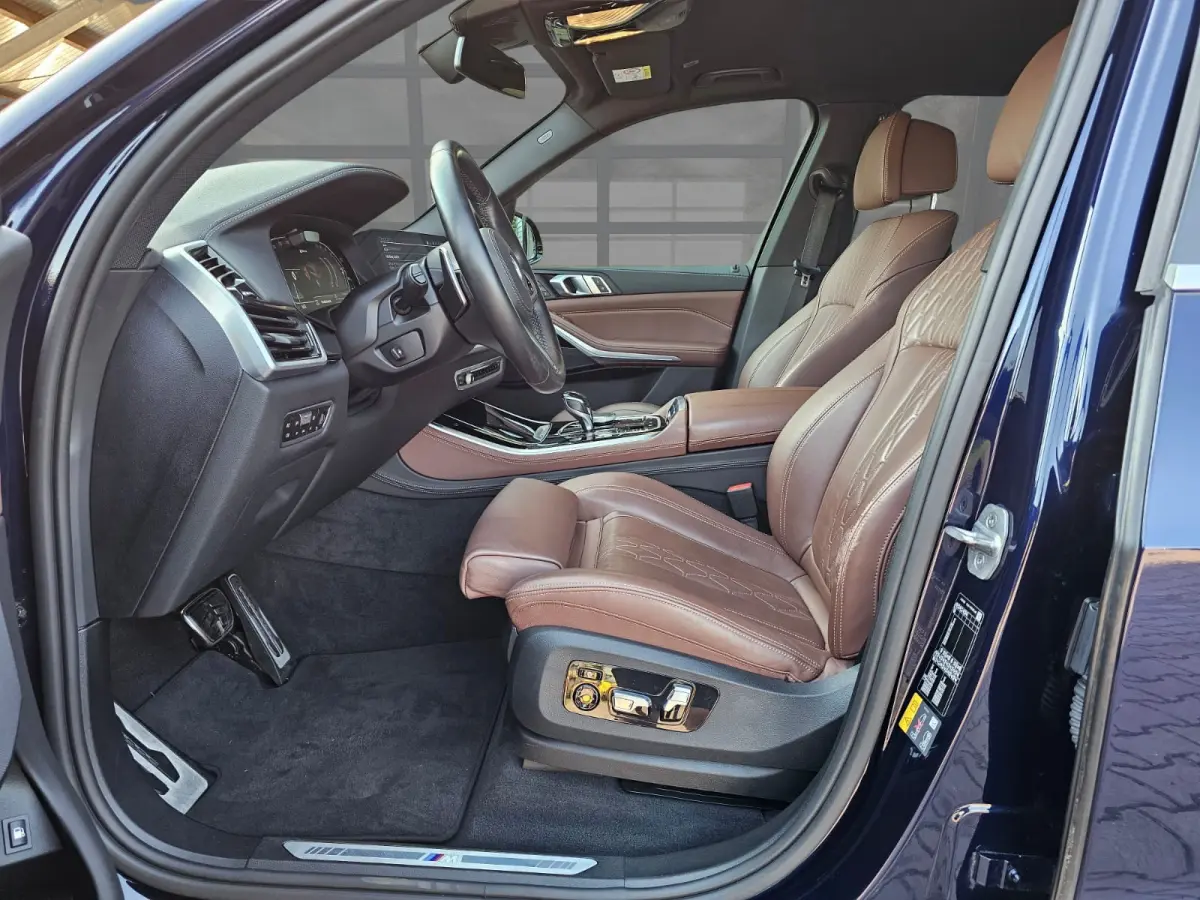 xDrive45e High Executive M-Sport | Luchtvering |  Elek. trekhaak | Safety pack | Achterasbesturing | HUD | M aerodynamica | Leder |