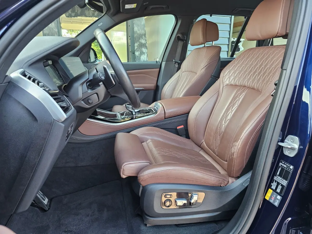 xDrive45e High Executive M-Sport | Luchtvering |  Elek. trekhaak | Safety pack | Achterasbesturing | HUD | M aerodynamica | Leder |