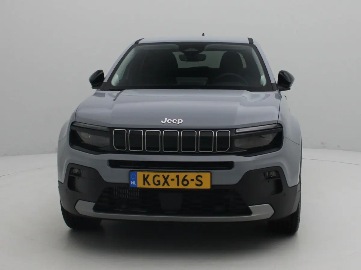 1.2 e-Hybrid Summit | VOORRAAD VOORDEEL | TOT 8 JAAR GARANTIE | VAN € 41.175,- VOOR € 34.995,-