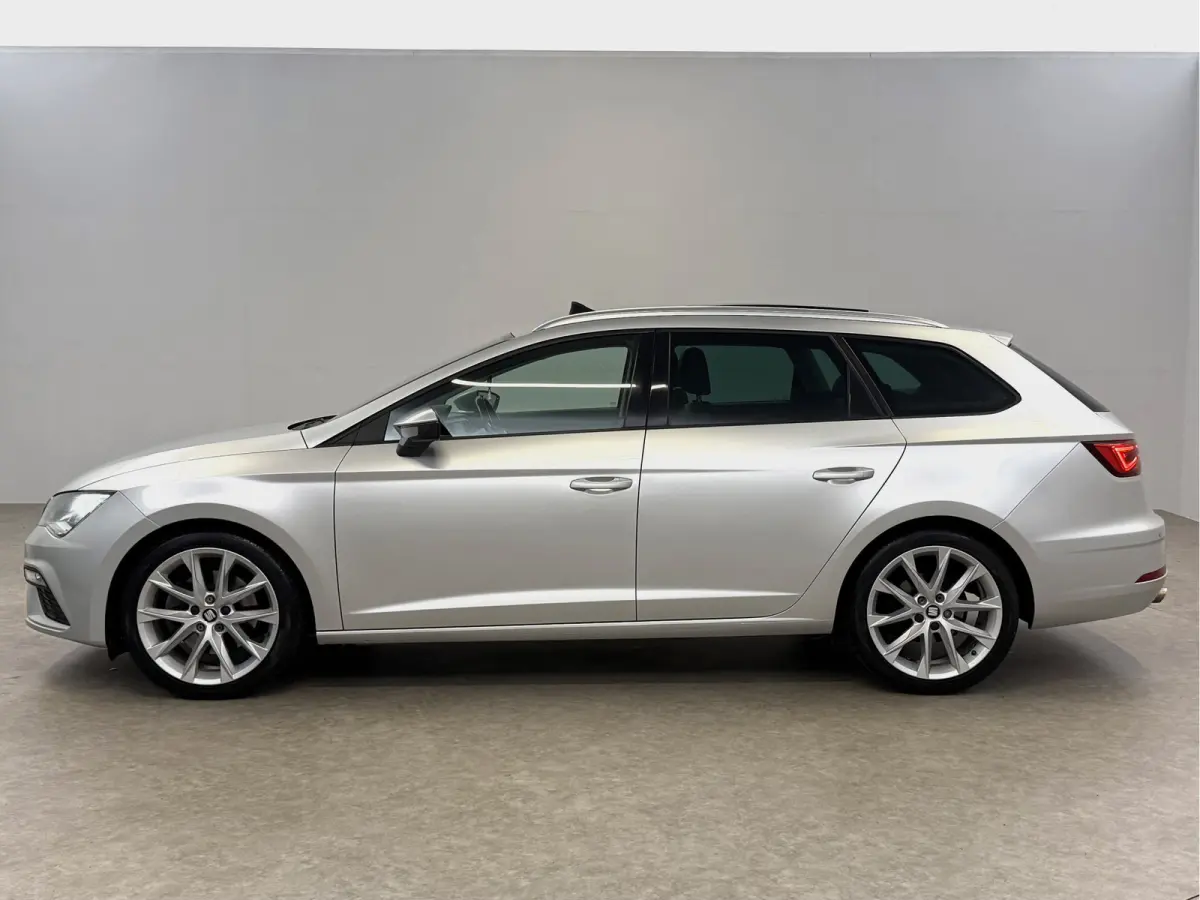 1.8 TSI FR Business Intense 180PK | Pano | Sfeer | Carplay | Cruise | Parkeersens.