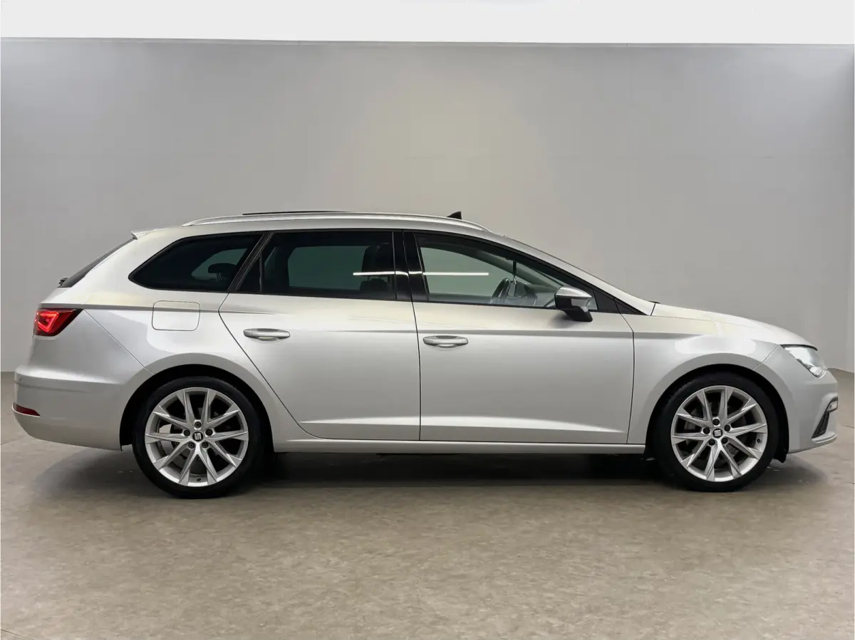 1.8 TSI FR Business Intense 180PK | Pano | Sfeer | Carplay | Cruise | Parkeersens.