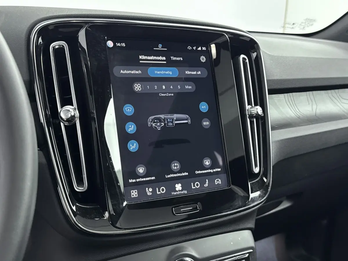 Recharge Twin Intro Edition 78 kWh | PDC V+A en 360 Camera | Elektrische achterklep | AWD | Panoramadak | Alcantara Bekleding | Keyless | Extra getint glas |