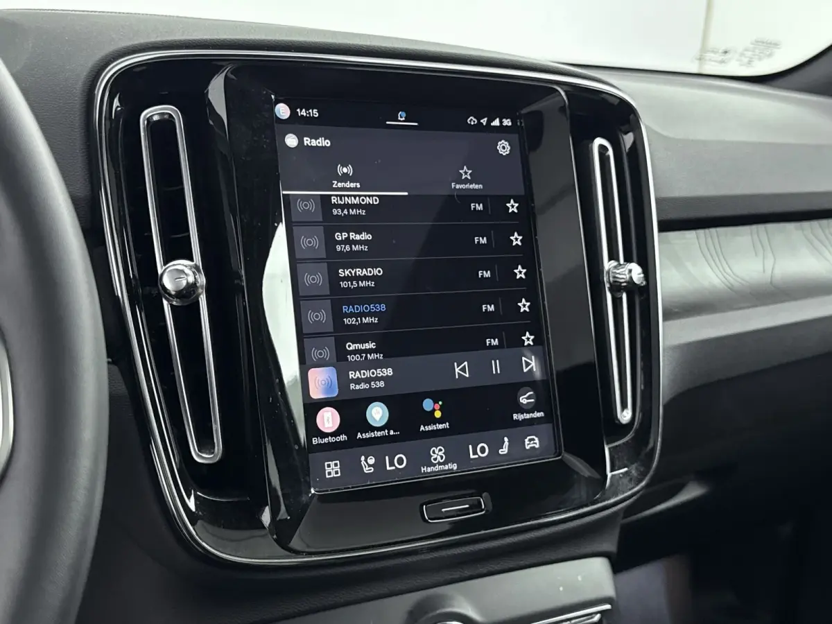 Recharge Twin Intro Edition 78 kWh | PDC V+A en 360 Camera | Elektrische achterklep | AWD | Panoramadak | Alcantara Bekleding | Keyless | Extra getint glas |