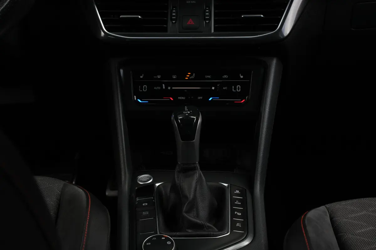 1.4 TSI e-Hybrid PHEV FR Rondomzicht camera | Trekhaak | Keyless entry | Cruise control adaptief | Dodehoek detectie