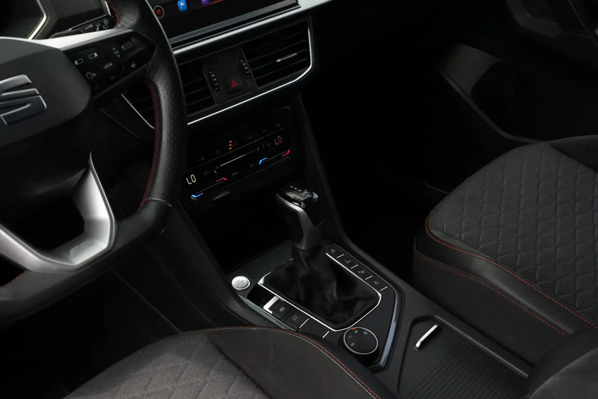 1.4 TSI e-Hybrid PHEV FR Rondomzicht camera | Trekhaak | Keyless entry | Cruise control adaptief | Dodehoek detectie