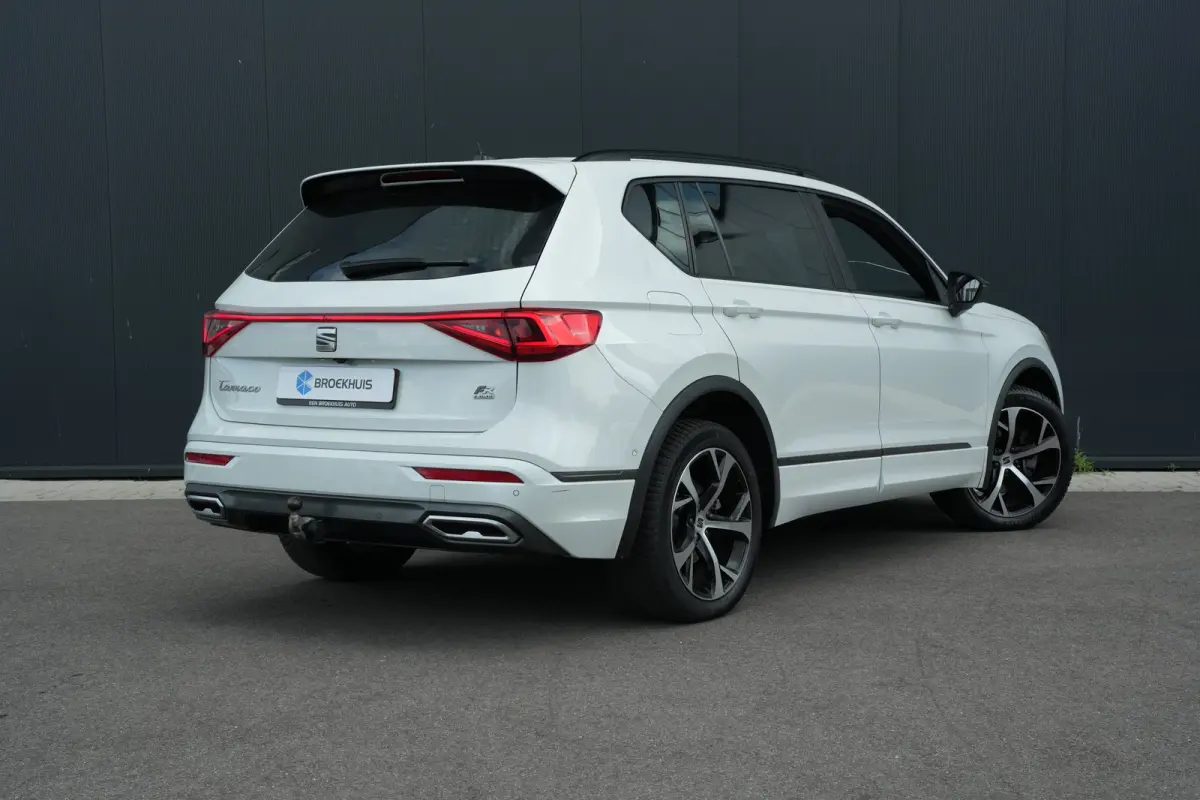 1.4 TSI e-Hybrid PHEV FR Rondomzicht camera | Trekhaak | Keyless entry | Cruise control adaptief | Dodehoek detectie