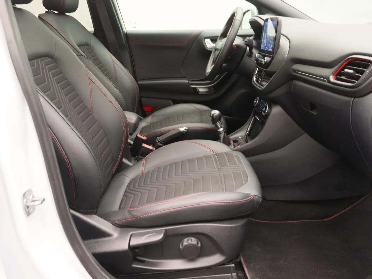 1.0 EcoBoost ST-Line X | Panoramadak | B&O Premium Audio | Apple Carplay/Android Auto | Achteruitrijcamera | Winter Pakket |