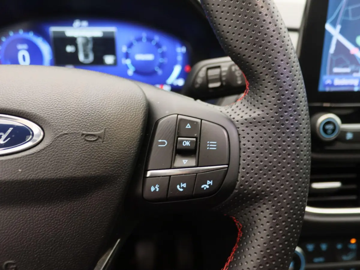 1.0 EcoBoost ST-Line X | Panoramadak | B&O Premium Audio | Apple Carplay/Android Auto | Achteruitrijcamera | Winter Pakket |