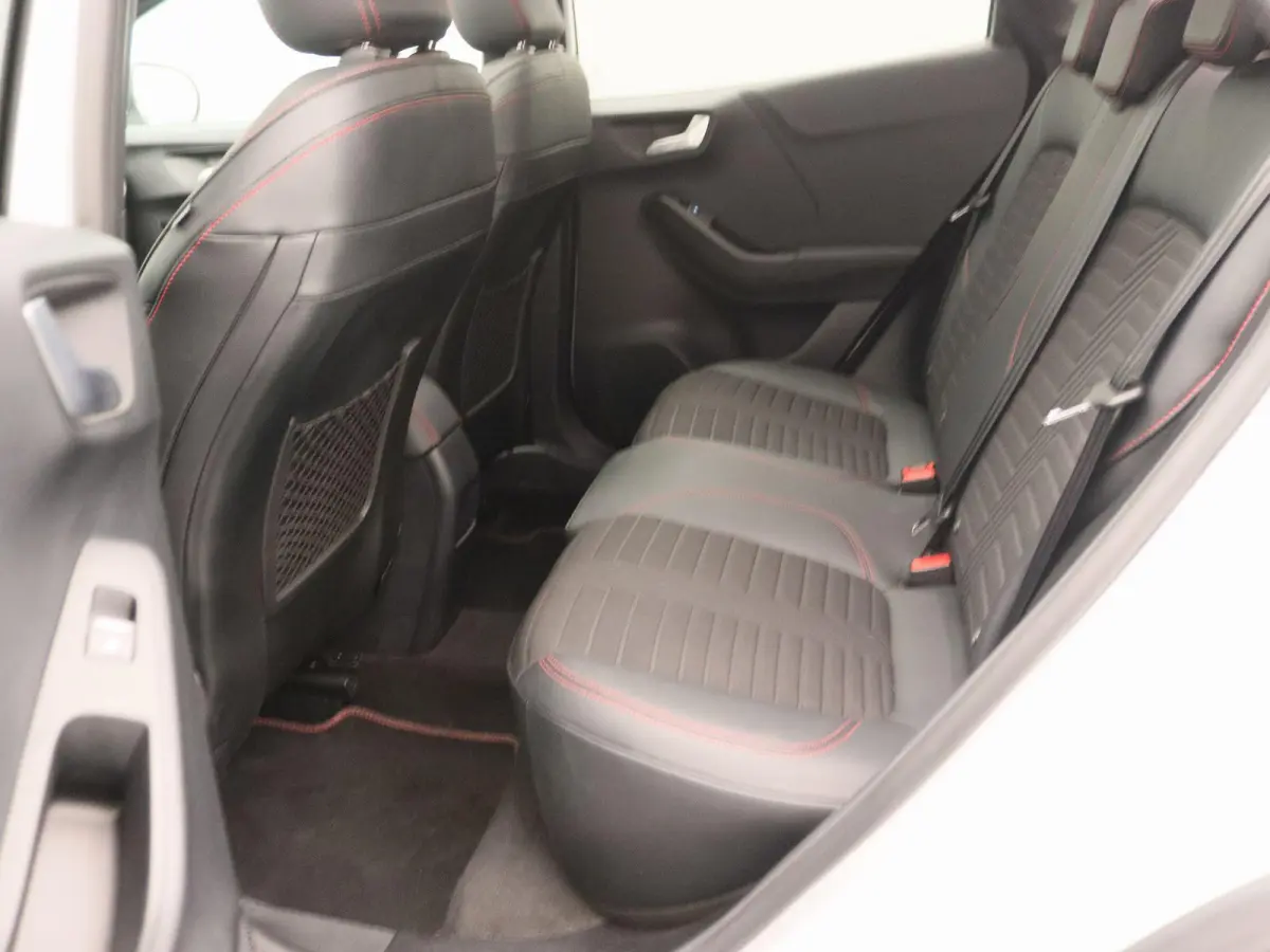 1.0 EcoBoost ST-Line X | Panoramadak | B&O Premium Audio | Apple Carplay/Android Auto | Achteruitrijcamera | Winter Pakket |