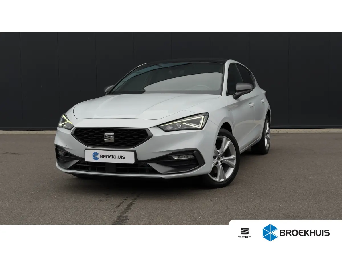 1.4 TSI eHybrid 204pk FR | Panoramadak | Camera | Dodehoeksensor | 17" | Adaptive Cruise