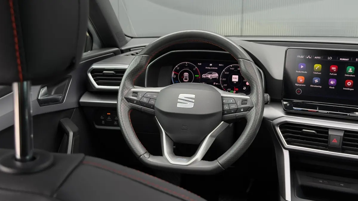 1.4 TSI eHybrid 204pk FR | Panoramadak | Camera | Dodehoeksensor | 17" | Adaptive Cruise