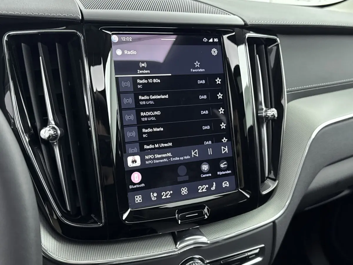2.0 T8 Plug-in hybrid AWD Ultra Dark | Trekhaak | Bower & Wilkins | Luchtvering |  PDC V+A en 360 camera | 21 inch LM | Extra getint glas |