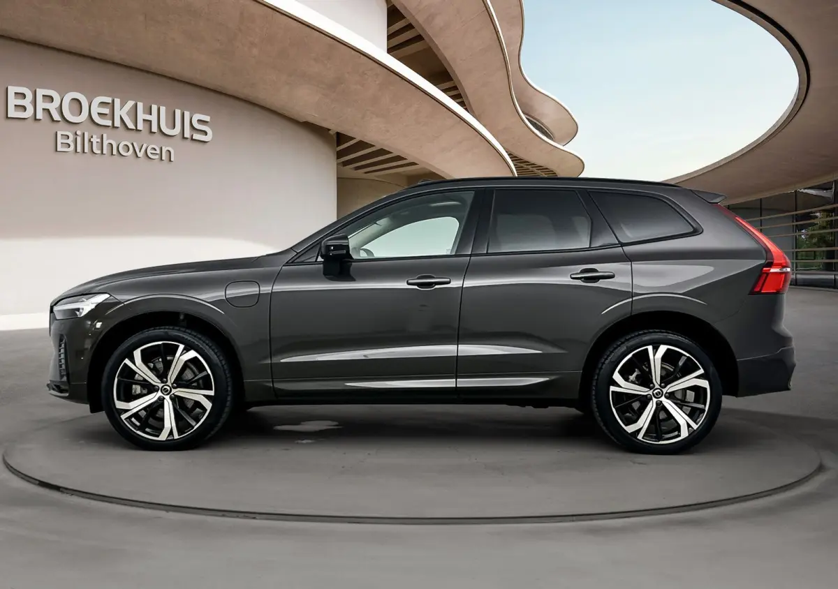 2.0 T8 Plug-in hybrid AWD Ultra Dark | Trekhaak | Bower & Wilkins | Luchtvering |  PDC V+A en 360 camera | 21 inch LM | Extra getint glas |
