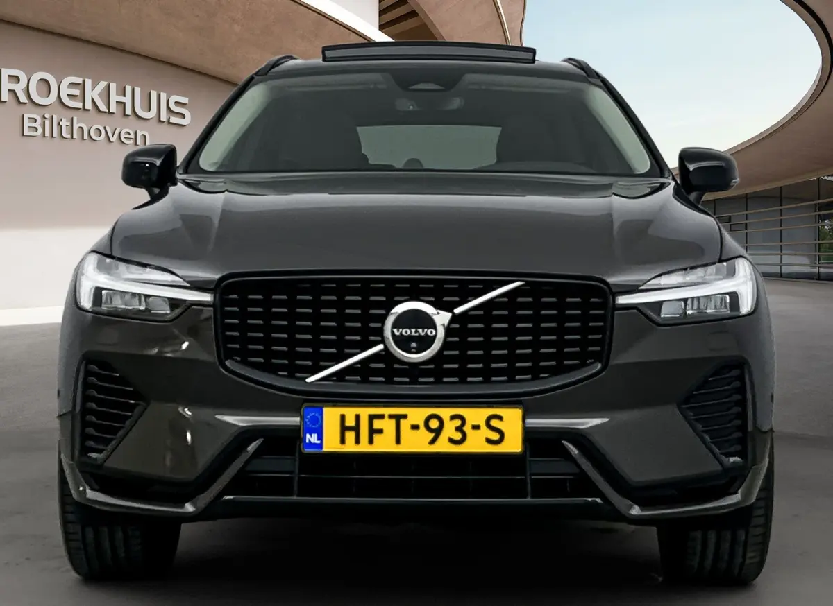 2.0 T8 Plug-in hybrid AWD Ultra Dark | Trekhaak | Bower & Wilkins | Luchtvering |  PDC V+A en 360 camera | 21 inch LM | Extra getint glas |