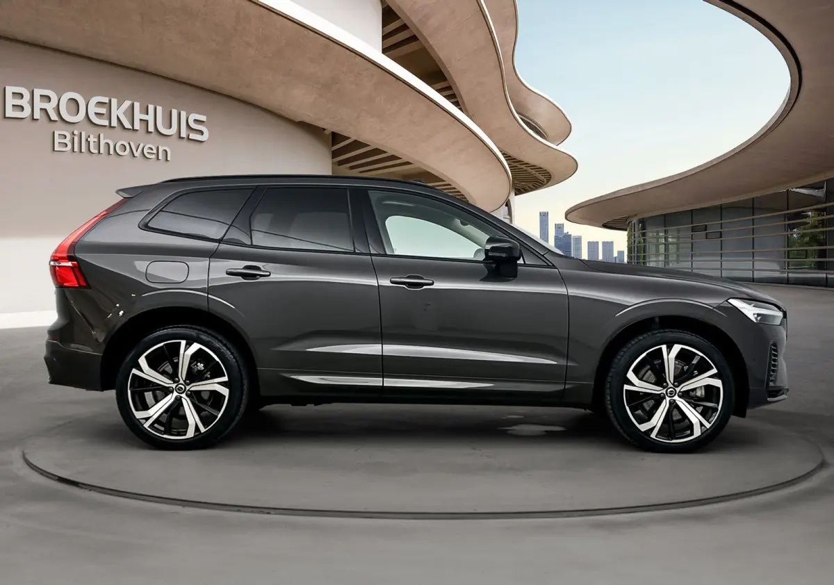 2.0 T8 Plug-in hybrid AWD Ultra Dark | Trekhaak | Bower & Wilkins | Luchtvering |  PDC V+A en 360 camera | 21 inch LM | Extra getint glas |