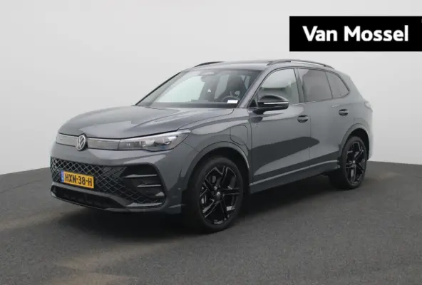 1.5 eHybrid R-Line Edition 204 PK| Origineel Nederlands | 1e Eigenaar | Panoramdak | Navigatie | Achteruitrijcamera | Achterklep Elektrisch | Stoelverwarming | Stuurwielverwarming