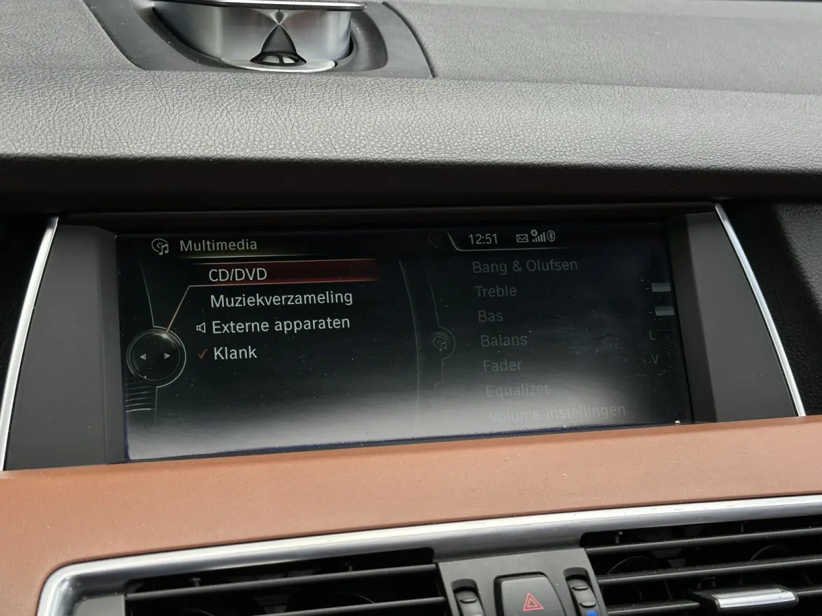 550xi V8 M Sport 449 pk NAP, Panoramdak, Trekhaak, Massage