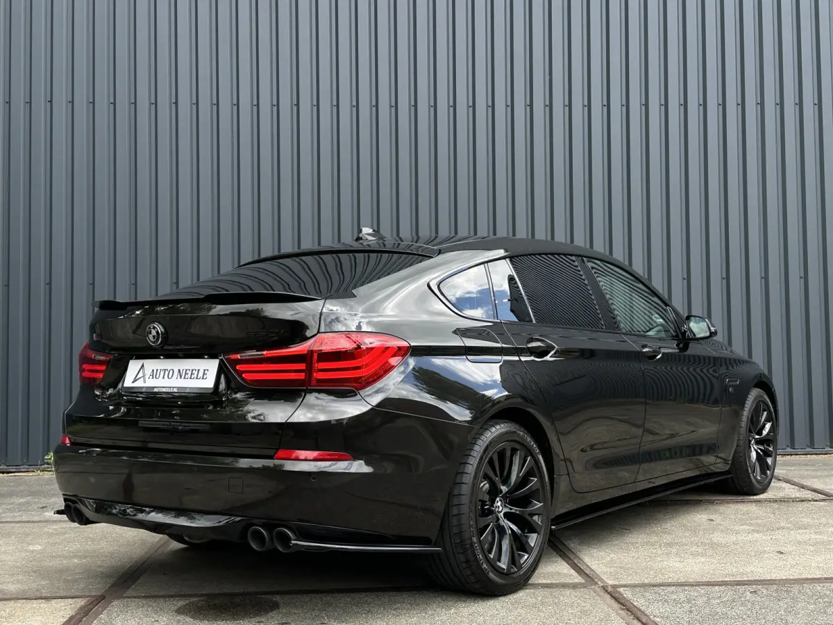 550xi V8 M Sport 449 pk NAP, Panoramdak, Trekhaak, Massage
