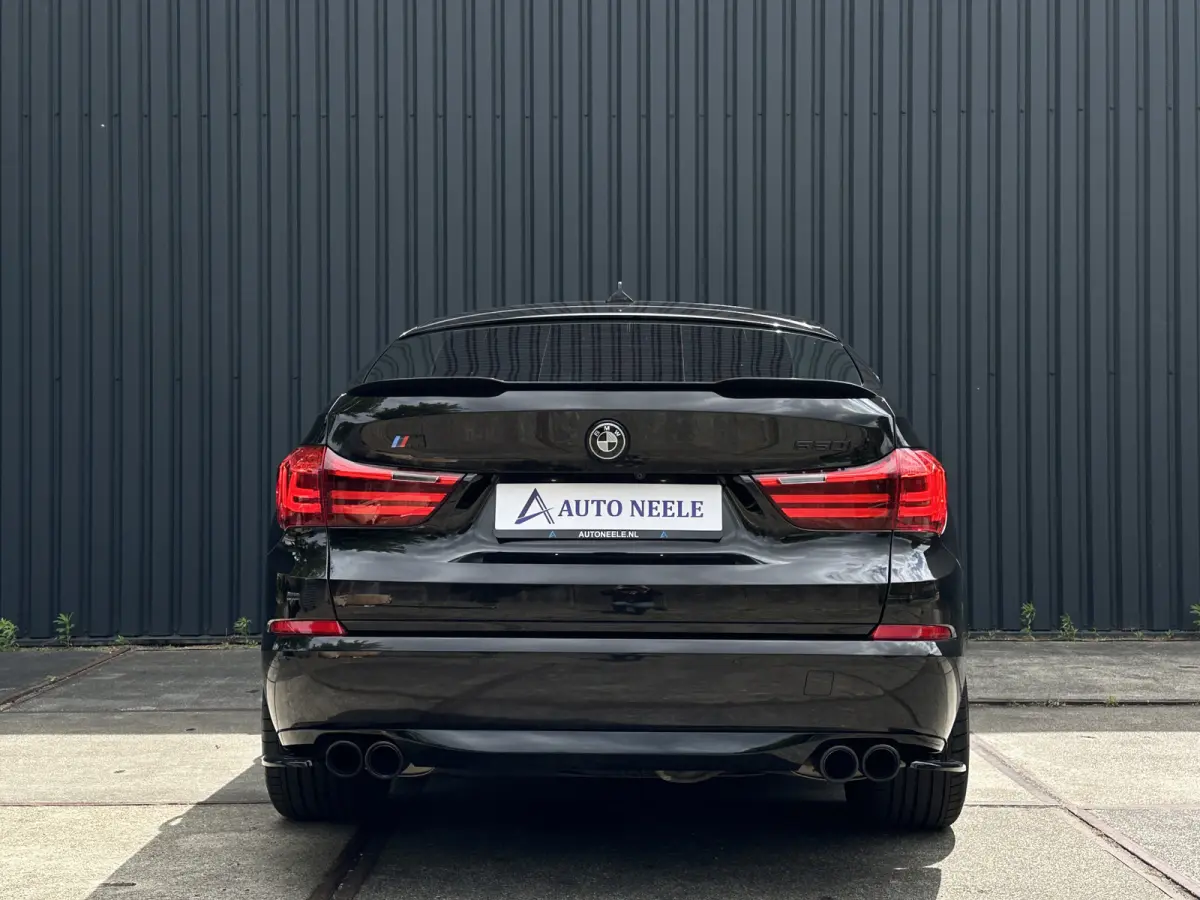 550xi V8 M Sport 449 pk NAP, Panoramdak, Trekhaak, Massage