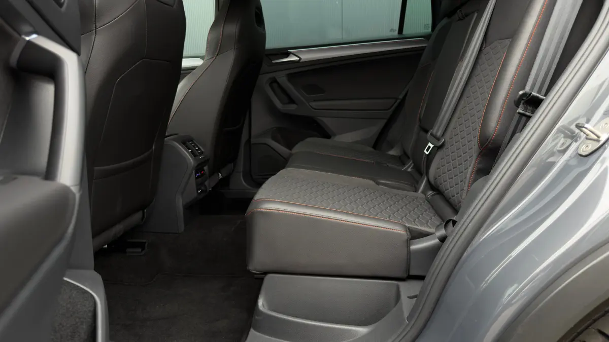 1.4 TSI e-Hybrid PHEV FR Business Wegklapbare Trekhaak | Rondomzicht camera | Adaptive cruise control | Dodehoek detectie