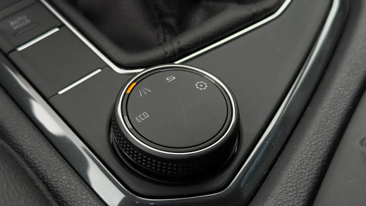 1.4 TSI e-Hybrid PHEV FR Business Wegklapbare Trekhaak | Rondomzicht camera | Adaptive cruise control | Dodehoek detectie