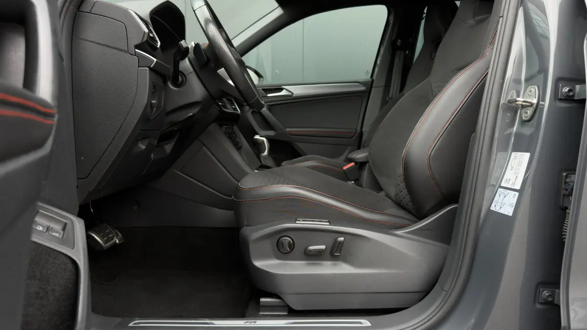 1.4 TSI e-Hybrid PHEV FR Business Wegklapbare Trekhaak | Rondomzicht camera | Adaptive cruise control | Dodehoek detectie